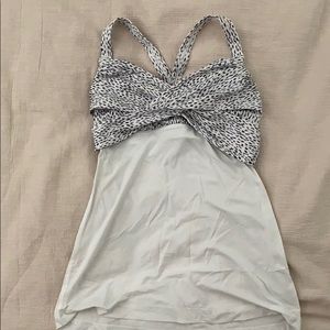 Lululemon top